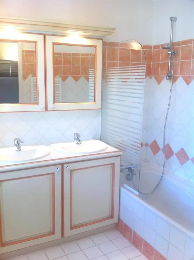 Maison Charmante A Cogolin + Piscine 0*,  France