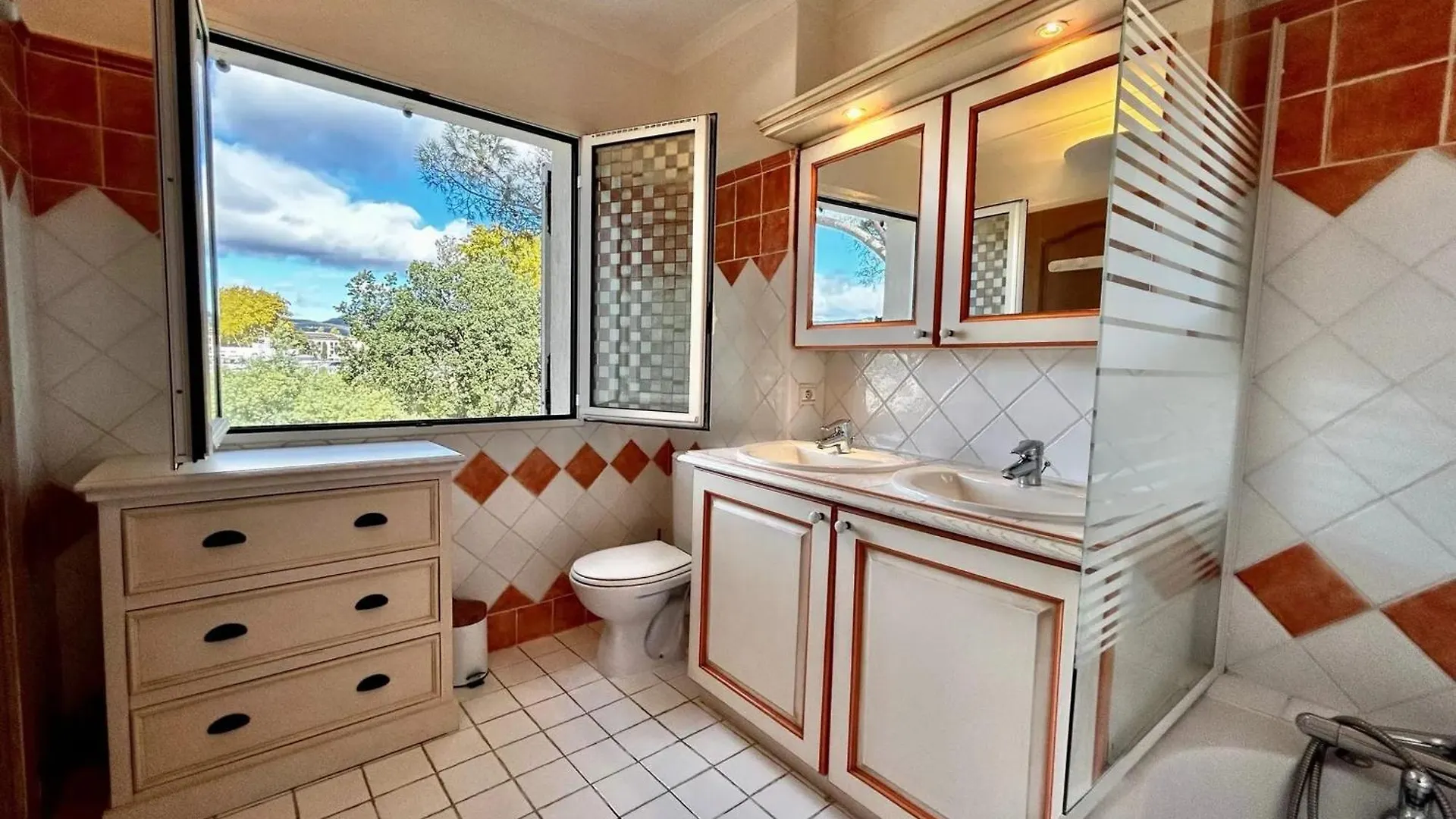 Maison Charmante A Cogolin + Piscine Holiday home
