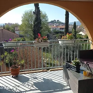Appartement Un Nid D'amour En Provence à Deux Pas De La, Cogolin